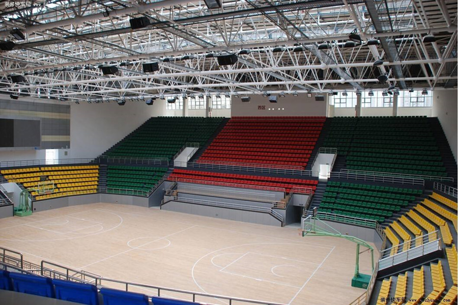 满洲里羽毛球场网架工程